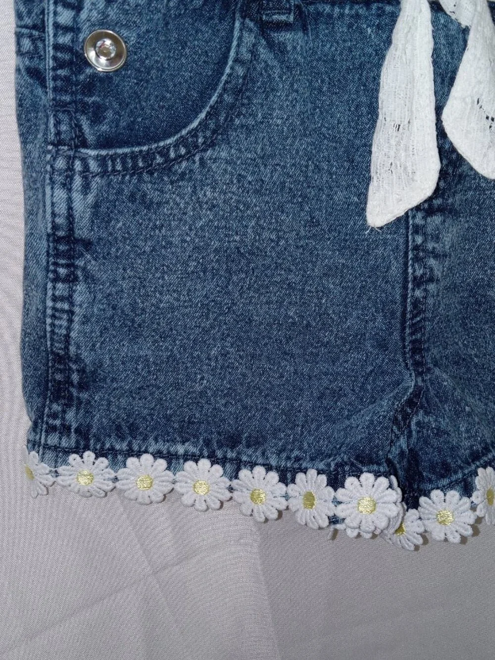 Little Lass Girls Daisy Denim Overall Shorts Set Yellow Top Size 6 - Picture 4 of 12